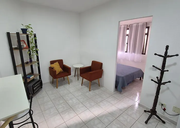 Apartamento próximo a praia Astúrias Guarujá