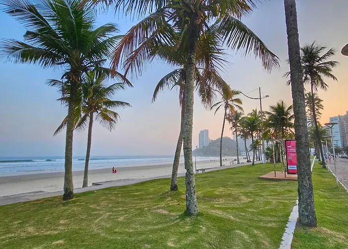 Ap Confortável - Ar Condicionado - Praia Enseada Guarujá